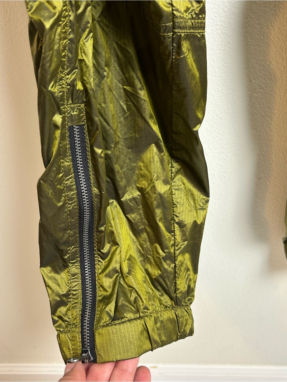 FP Movement Metallic Olive Green Pull-On Cargo Joggers Reflective Trim S - Picture 8 of 15
